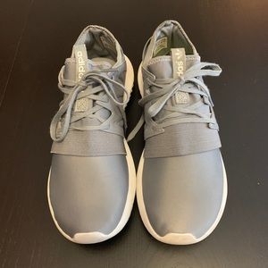 ADIDAS LIGHTWEIGHT RUNNING SHOES